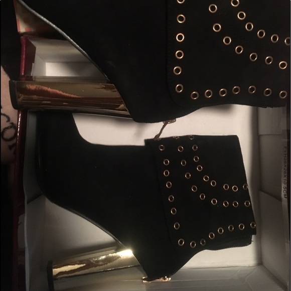 Ankle boots - Picture 1 of 2